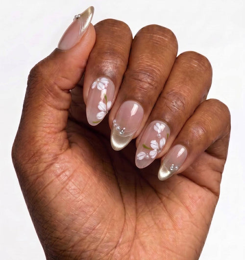 Angelique Bloom Nails