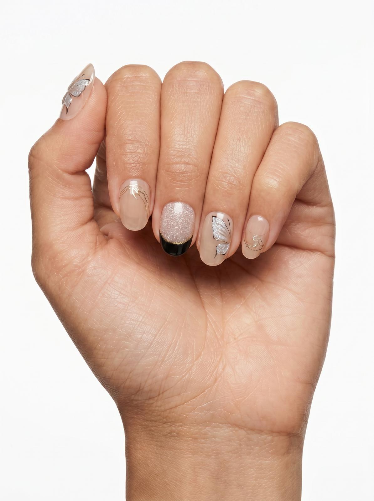 Aurum Whisper Nails