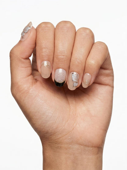 Aurum Whisper Nails