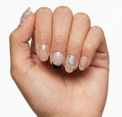Aurum Whisper Nails