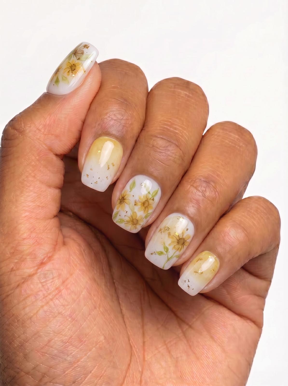 Aureline Flora Nails