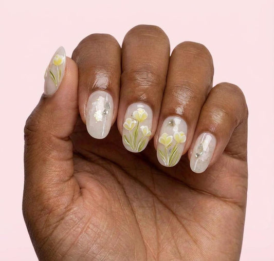 Aveline Meadow Nails