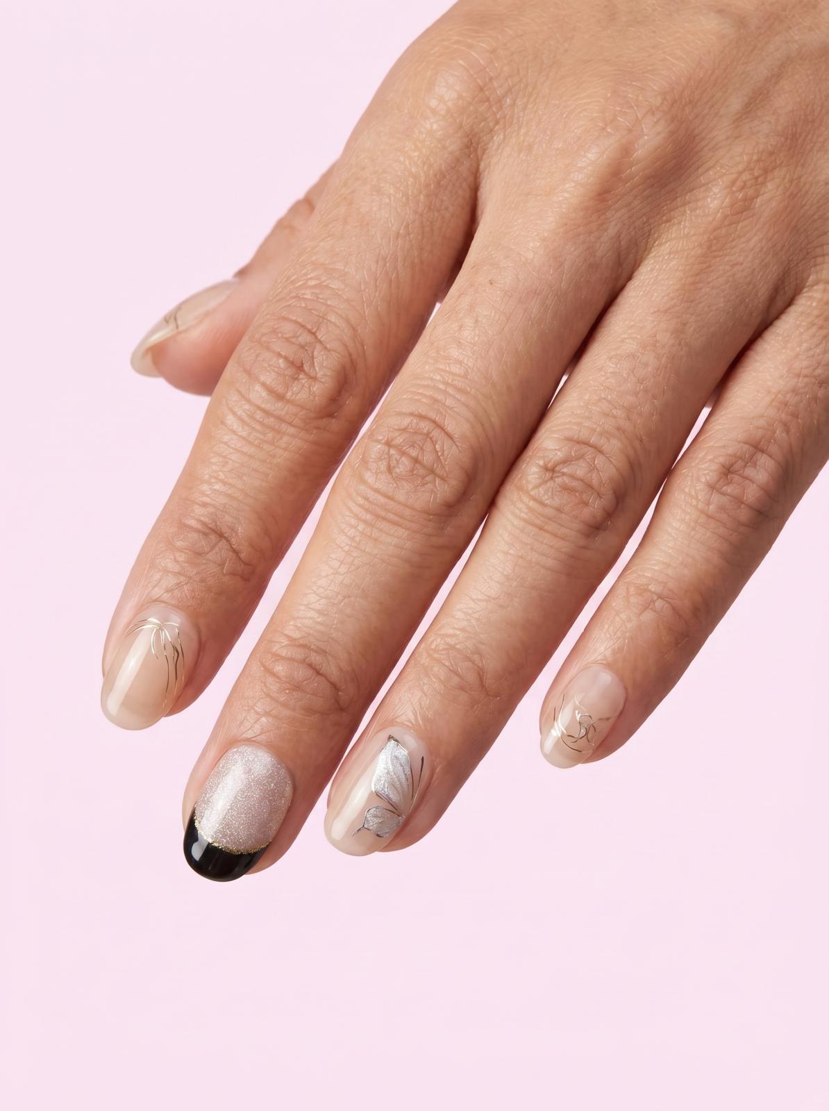 Aurum Whisper Nails