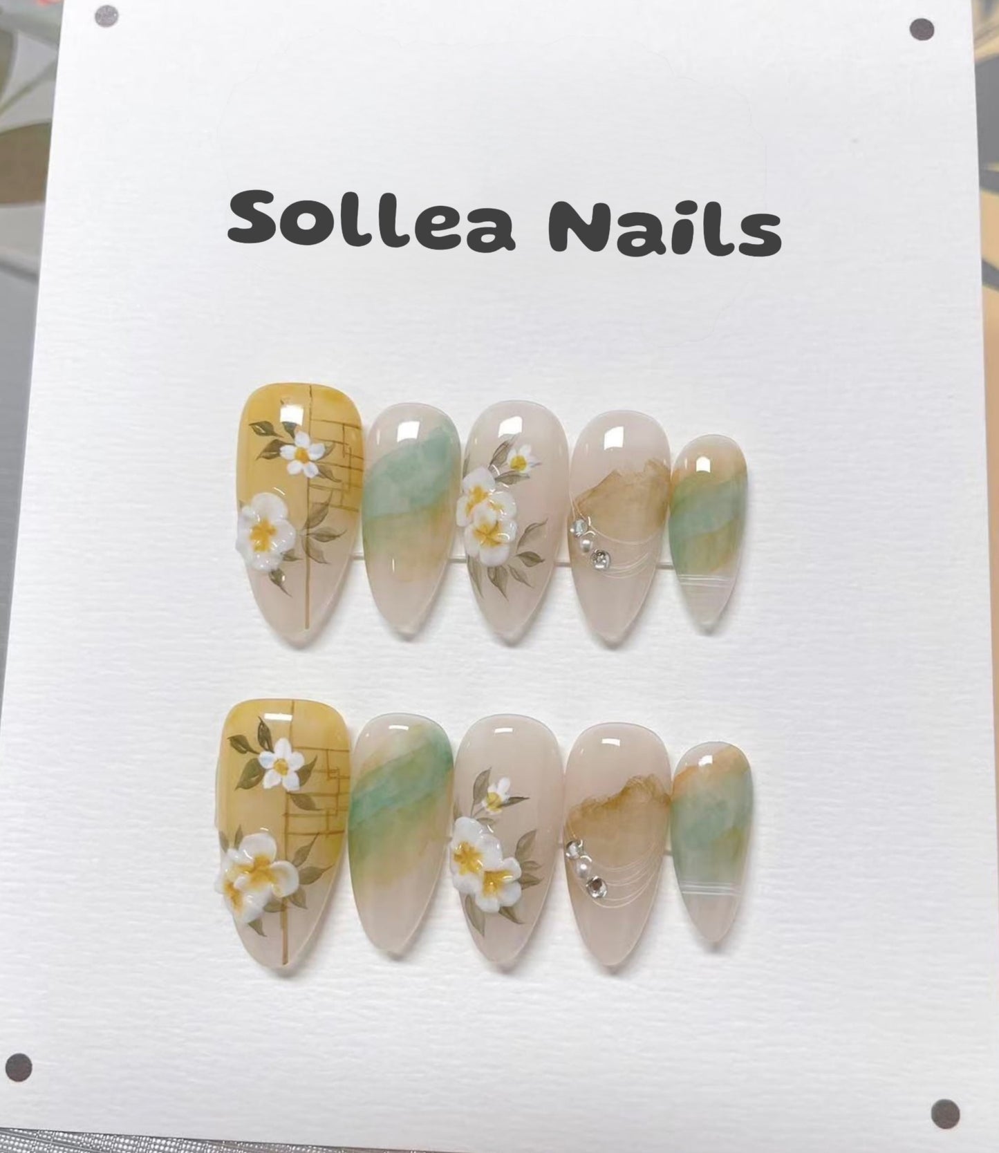 Meadowlight Florals Nails