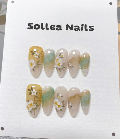 Meadowlight Florals Nails