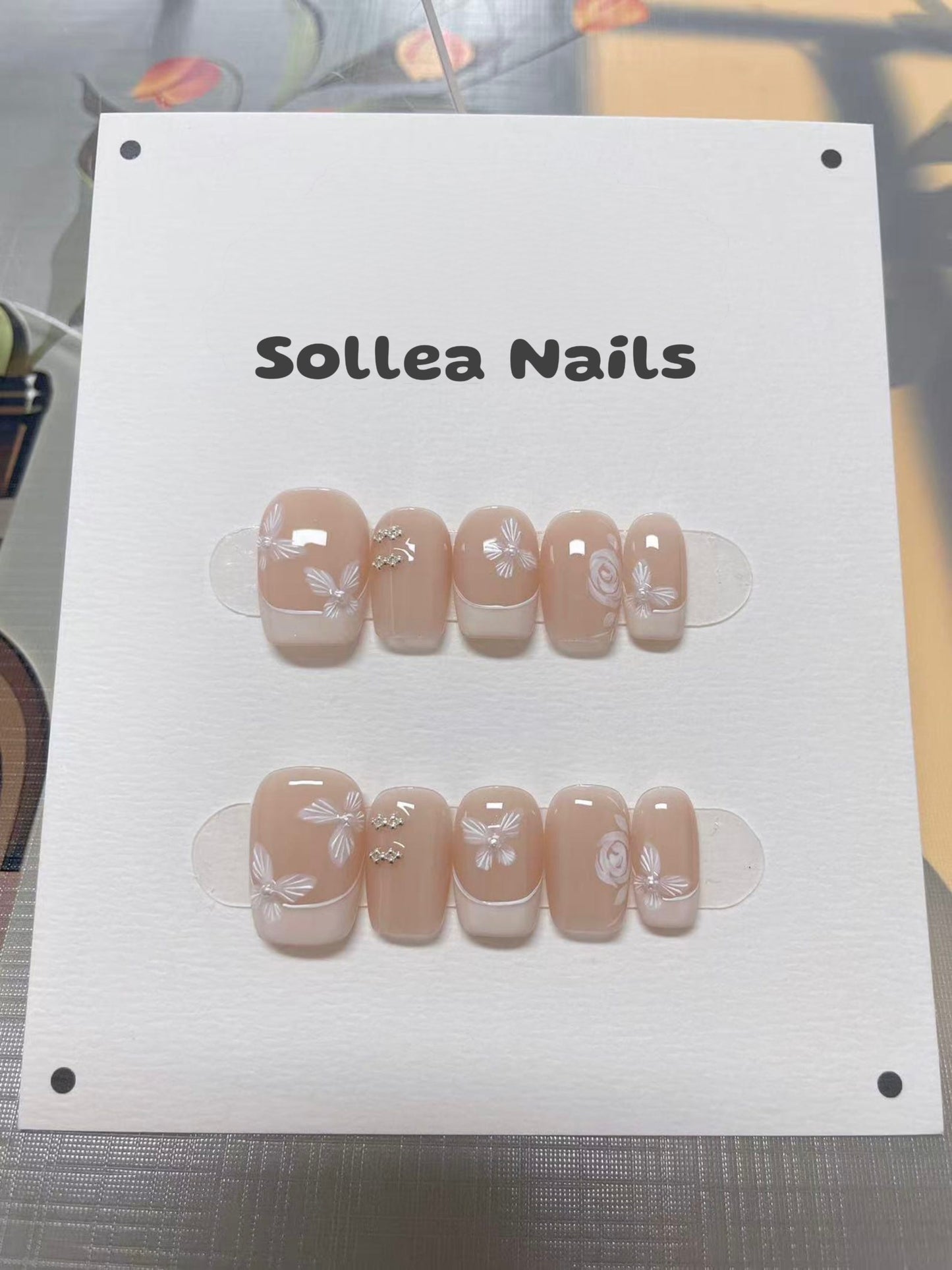 Nude Rose Rhinestones Nails