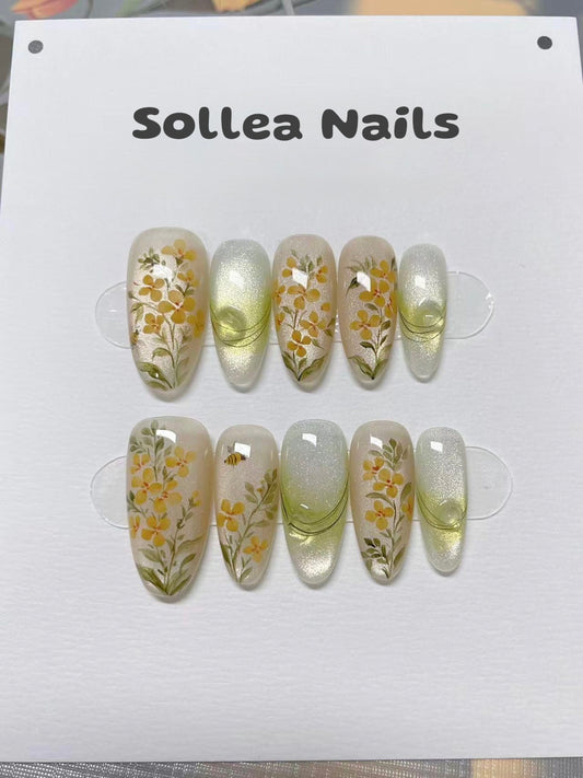 Honey Bloom Nails