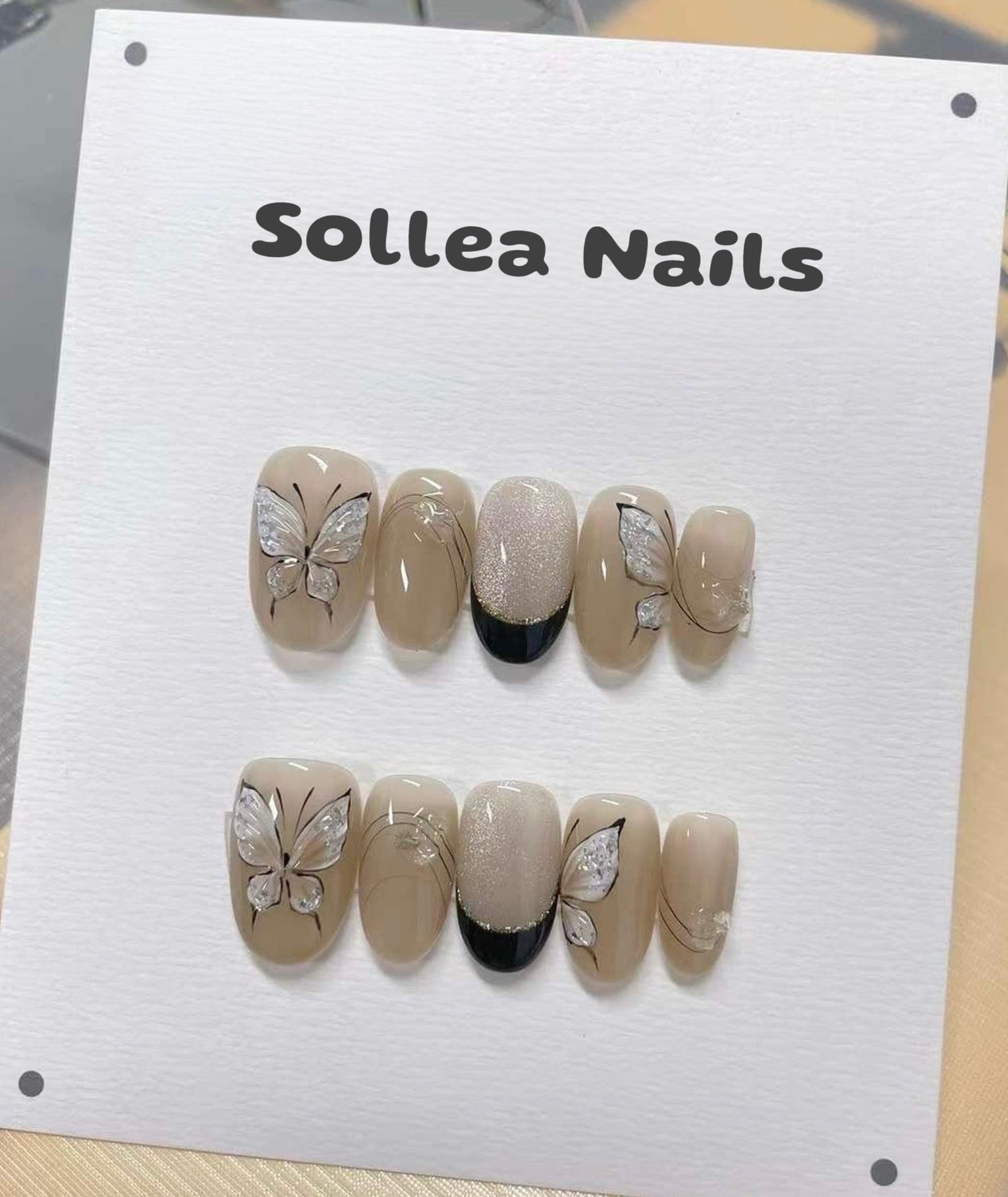 Aurum Whisper Nails