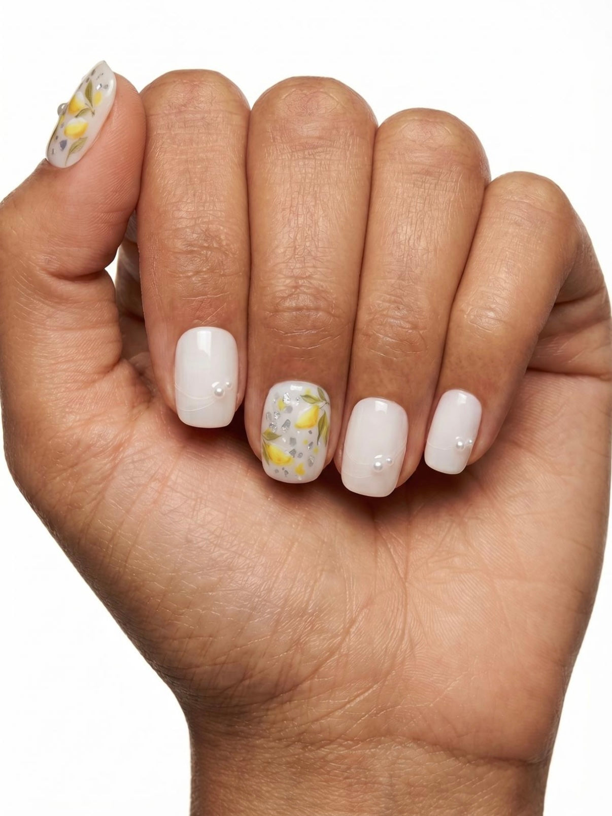 Aura Pearlset Nails