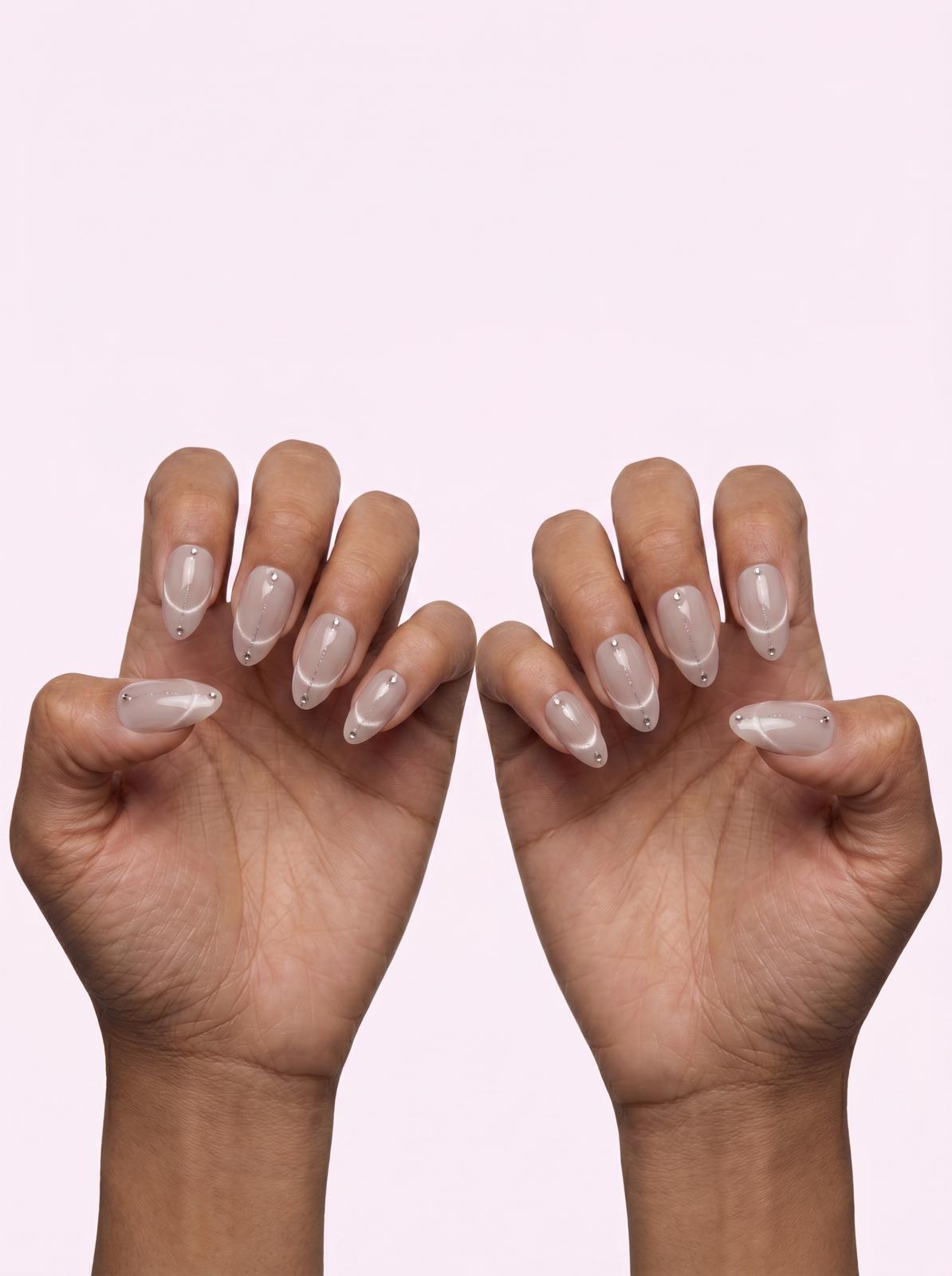 Angelique Silver Line Set